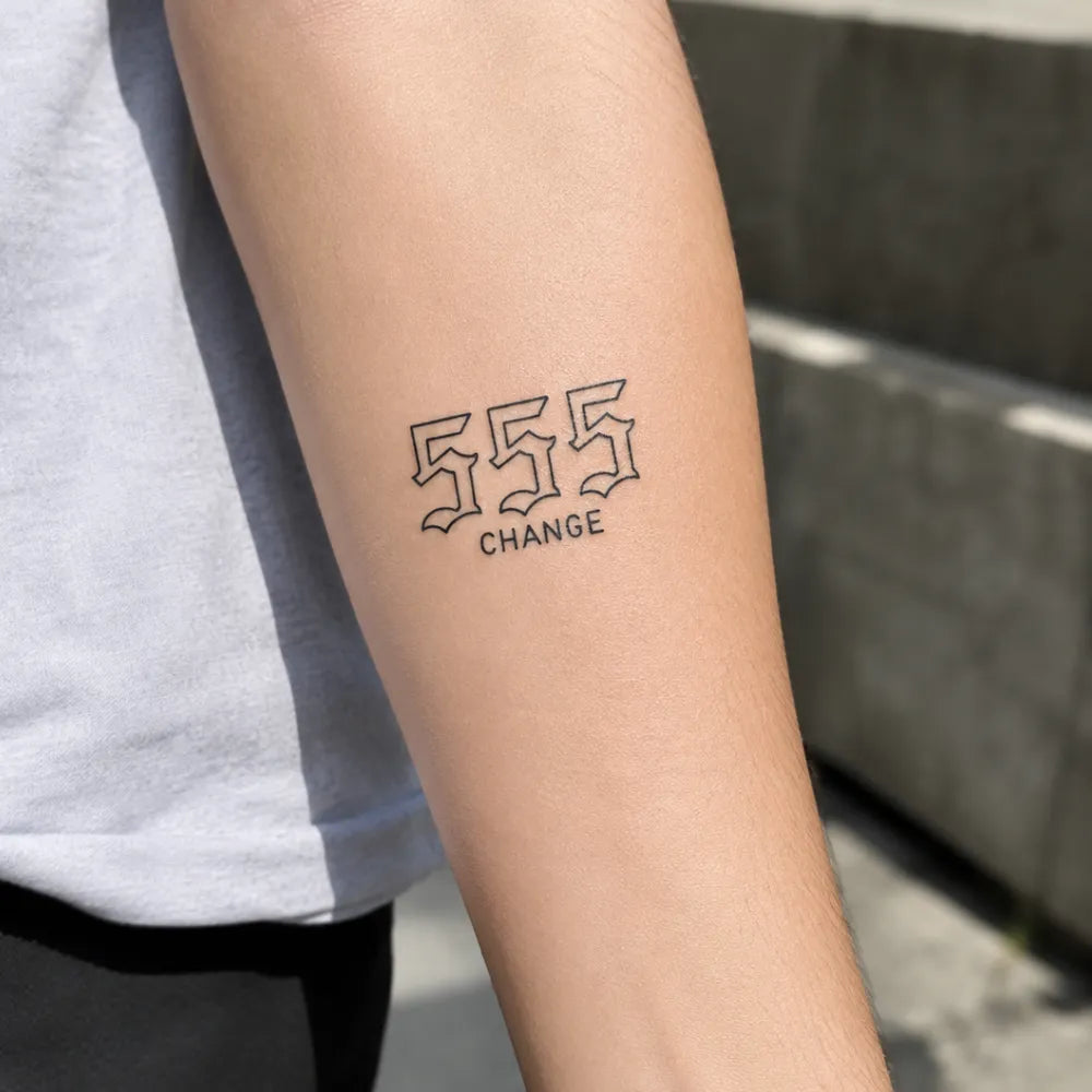 SafeTatt — 555 Change · fotografie tetování na kůži