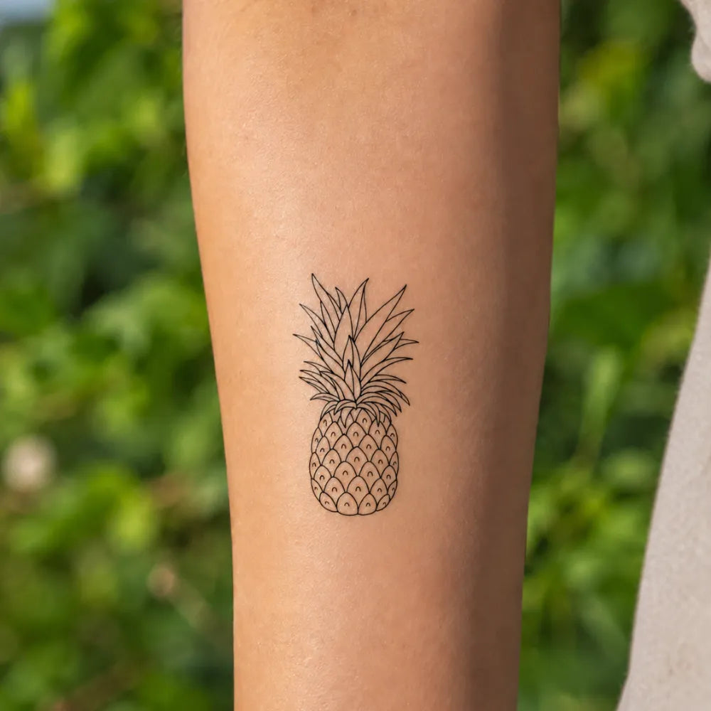 SafeTatt — Pineapple · fotografie tetování na kůži